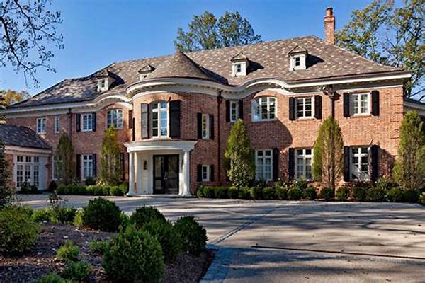 Elegant Homes On The Riverfront