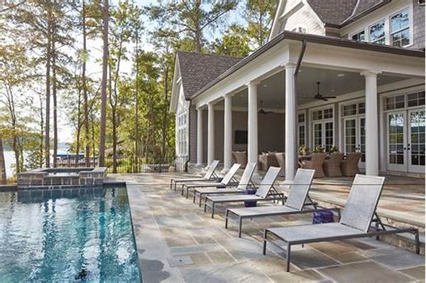 Sophisticated Lakeside Retreat Homes