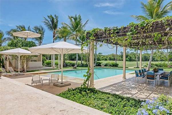 Sophisticated Villa With Private Water Amenity